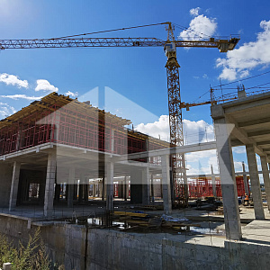 БЦ с паркингом - Фото №1